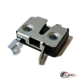 Замок бесшумный на багажник 214