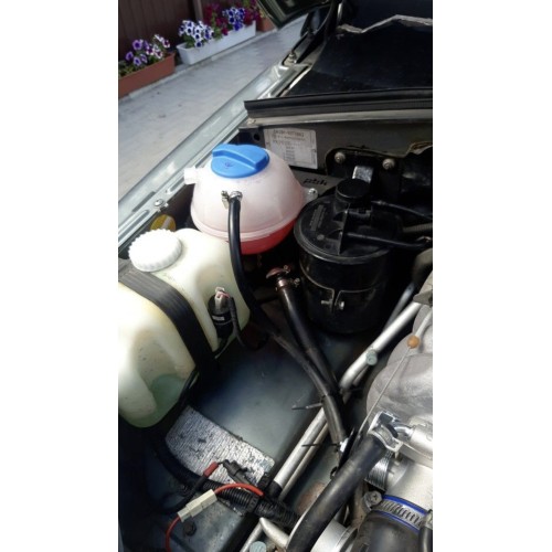 Кронштейн крепления бачка VW 2123