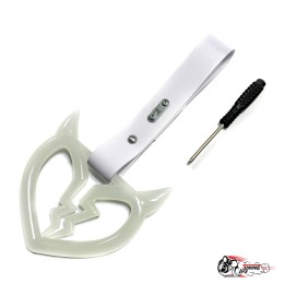 Цурикава ФОСФОРНОЕ разбитое сердце с рожками, подвес белый пластик